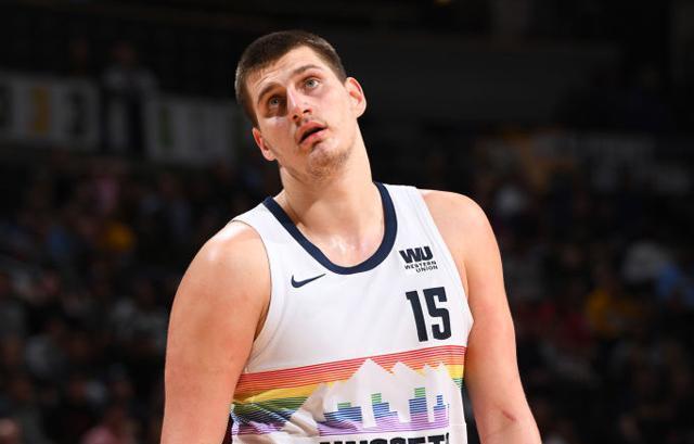 因茨在防守 因茨在防守